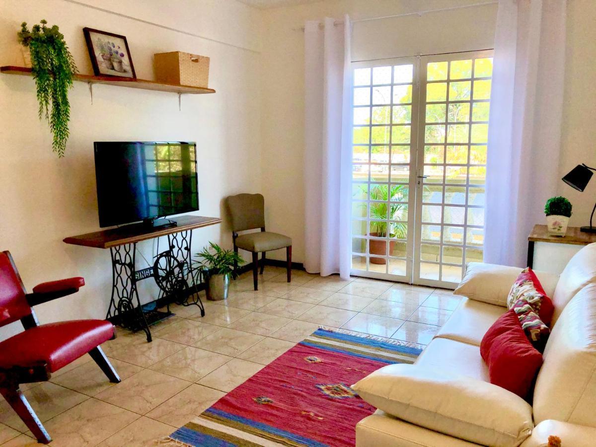 Apartamentos Grandes - 3 Quartos Com Suite بيراسيكابا المظهر الخارجي الصورة