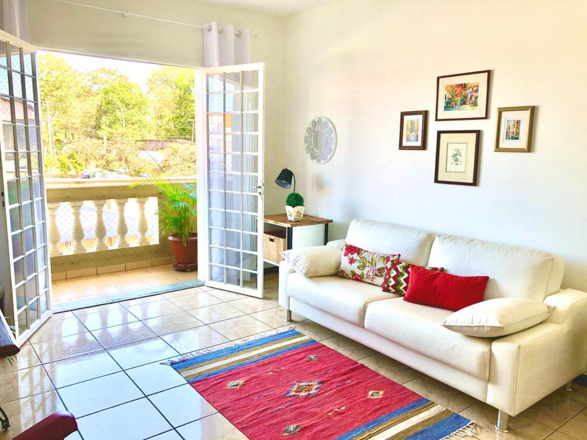 Apartamentos Grandes - 3 Quartos Com Suite بيراسيكابا المظهر الخارجي الصورة